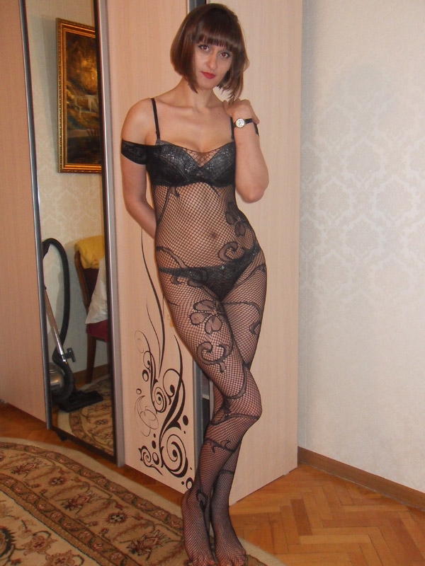 Милана, 27
